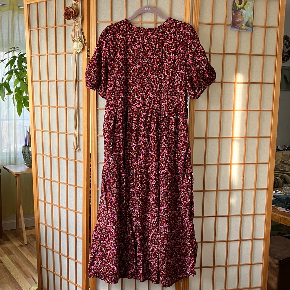 Old Navy Large Maroon With Yellow, Red & Pink Flowers Short-Sleeved Ankle Length - Picture 5 of 6